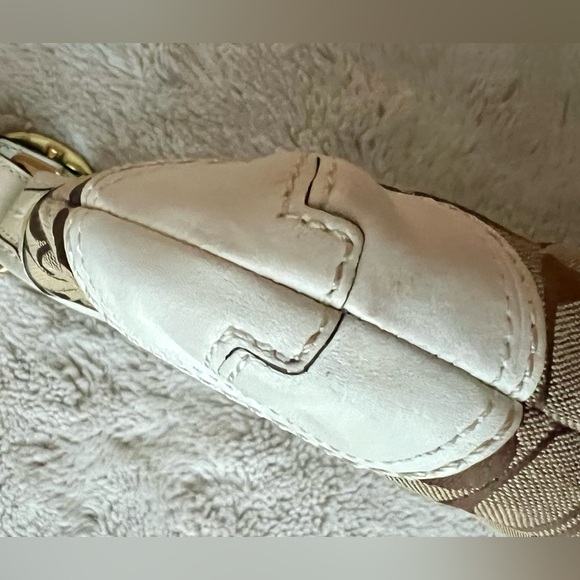 Vintage Canvas Coach Logo Shoulder Bag - Picture 10 of 11